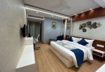 더 랜드마크 호텔 후기, 예약 및 특가 확인 - 차타버 호텔 추천 | 트립닷컴