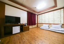 Pohang Jukdo Market L 후기 및 특가 예약, 포항 2026 | 트립닷컴