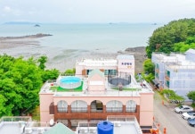 30초 바닷가 아라 펜션 대부도 커플 수영장 가족 독채 키즈 호텔 후기, 예약 인천 호텔 추천 | 트립닷컴