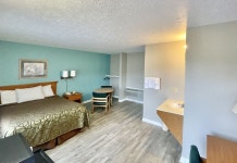 오버톤 모텔 후기 및 특가 예약 - 리빙스턴 호텔 추천 | 트립닷컴