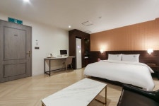 호텔모먼트 하단점 후기 및 특가 예약 - 부산 호텔 추천 | 트립닷컴