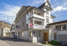 히르셴 백팩커스-호텔 & 펍 후기 및 특가 예약 - 슈비츠 호텔 추천 | 트립닷컴