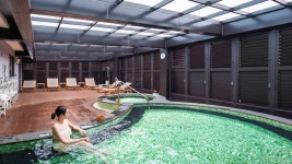 일월담 리리 윈덤 온천 호텔 2인 대중 노천탕 120분 이용권(주말 추가 요금 없음) | Trip.com