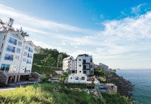 이스트오션 펜션 후기 및 특가 예약 - 삼척시 호텔 추천 | 트립닷컴