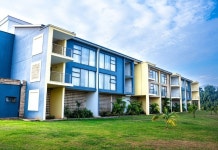 해피 밸리 호텔 이줄위니 후기 및 특가 예약, 로밤바 2026 | 트립닷컴