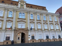 Timișoara Art Museum 티켓 할인, 운영 시간, 후기 [2026년] | Trip.com