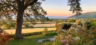 폴락 여행 가이드(2025년): 인기 관광지, 교통, 날씨 등 (업데이트 날짜: 2025년 11월) | Trip.com