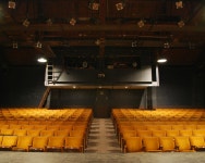 챠진 밸리 리틀 시어터 티켓 할인, 운영 시간, 후기 [2026년] | Trip.com