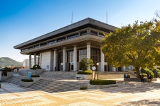 부산문화회관 티켓 할인, 운영 시간, 후기 [2026년] | Trip.com