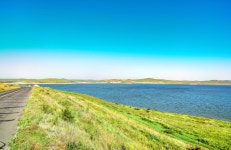 우라게 저수지 호텔 추천, 동우기 2025 | 트립닷컴