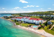 Inn at Bay Harbor 후기 및 특가 예약 - 페토스키 호텔 추천 | 트립닷컴