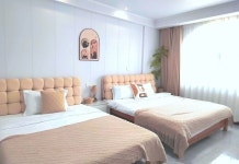 쯔밍 중국식 여관(웨이하이고속철도역한러팡)(紫鸣客栈(威海高铁站韩乐坊店)) 후기, 예약 및 특가 확인 - 웨이하이 호텔 추천 | 트립닷컴