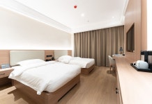 신팡다 호텔 (우한 전력 직업 기술 대학 광부툰 지하철역)(欣方达酒店(武汉电力职业技术学院广埠屯地铁站店）) 후기, 예약 및 특가 확인 - 우한... 