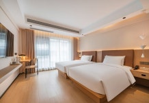 Jiangshan Manzhou Hotel (Huan Cheng West Road) 후기 및 특가 예약, 장산 2026 | 트립닷컴