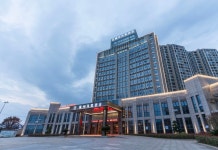 피닉스 호텔 간저우(赣州凤凰酒店（章贡区方特店）) 후기 및 특가 예약 - 간저우 호텔 추천 | 트립닷컴