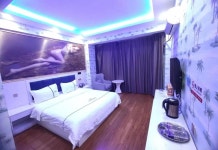 Yuanmou Hongqi Holiday Hotel(元谋红琪假日酒店) 호텔 - 위안머우 호텔 가격, 후기 2024 | 트립닷컴