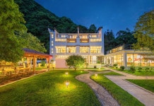 Xilu Homestay (Yuxian Weinan Sichuan-Tibet Line Branch)(溪鹿·亲子山野旅拍观景野奢民宿（泾县皖南川藏线店）) 호텔 - 징현 호텔... 