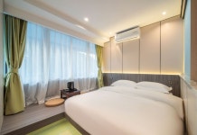 인디고 호텔 (상하이 홍교 공항지구 국가컨벤션센터)(翡蓝商旅酒店(上海虹桥机场国家会展中心店)) 후기 및 특가 예약 - 상하이 호텔 추천 | 트립닷컴