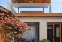 Designer living in a beautiful villa with light intelligence(Rainbows·山月间丨极白设计师轻智能旅居美墅(古城大水车店）) 호텔... 