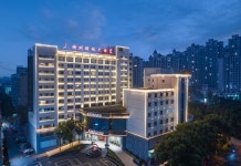 선 저우 밍 주 호텔(神洲明珠大酒店（耒阳合兴城市广场店）) 후기 및 특가 예약 - 레이양 호텔 추천 | 트립닷컴