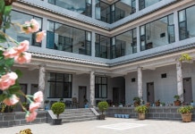 둬라이둬왕 중국식 여관（리장싼이 국제공항）(多来多往客栈（丽江三义国际机场店）) 호텔 후기, 예약 리장 호텔 추천 | 트립닷컴