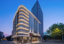 홈2 스위트 바이 힐튼 청두 콴자이 앨리(成都宽窄巷子天府广场希尔顿惠庭酒店) 후기 및 특가 예약 - 청두 호텔 추천 | 트립닷컴