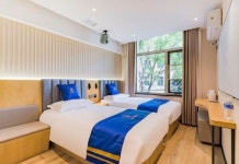 슈퍼 8 선정된 호텔 (베이징 남역 천단 남문 지점)(速8精选酒店(北京天坛公园蒲黄榆地铁站店)) 후기 및 특가 예약 - 베이징 호텔 추천 | 트립닷컴