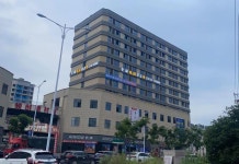 쿵위안 e스포츠 호텔(空源电竞酒店) 호텔 후기, 예약 펑황 호텔 추천 | 트립닷컴