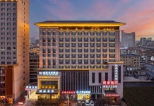 랑팅 원화 호텔(武威朗廷文华酒店（武威步行街鸠摩罗什店）) 후기 및 특가 예약 - 우웨이 호텔 추천 | 트립닷컴