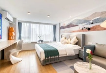 홍위안 호텔(충칭 제팡베이 홍야둥)(宏源宾馆(重庆解放碑洪崖洞店)) 호텔 후기, 예약 충칭 호텔 추천 | 트립닷컴