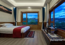 Shangri-La Pond Pine Forest Card Homestay(香格里拉池松林卡民宿) 호텔 - 샹그릴라 호텔 가격, 후기 2024 | 트립닷컴