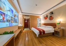 슈퍼 8 호텔 (웨이팡 루타이 컨벤션 & 전시 센터 구더진)(速8酒店（潍坊鲁台会展中心谷德锦店）) 후기 및 특가 예약 - 웨이팡 호텔 추천 | 트립닷컴