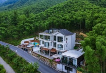 Jingsu, Starry Sky Swimming Pool Bar, Mountain View and River Tracing Parent Child Resort Villa 후기 & 특가 예약, 안지 2026... 