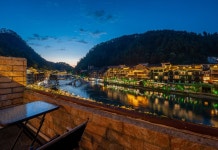 컴 백 투모로우 홈스테이(凤凰明天回来江景民宿（凤凰古城店）) 후기, 예약 및 특가 확인 - 펑황 호텔 추천 | 트립닷컴