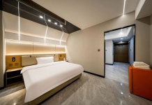 LaBu E-Sports Hotel (Tiexi Wanda Plaza)(LaBu电竞酒店（铁西万达店）) 후기, 예약 및 특가 확인 - 선양 호텔 추천 | 트립닷컴