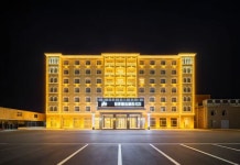 홈 인 플러스 호텔 (슝안신구 룽청 스포츠 센터)(如家精选酒店（雄安新区容城体育馆店）) 후기 및 특가 예약 - 룽청 호텔 추천 | 트립닷컴