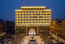 Royal Garden Hotel(御园酒店) 후기, 예약 및 특가 확인 - 자현 호텔 추천 | 트립닷컴
