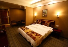 Jindu Business Hotel(江油金都商务宾馆) 호텔 - 장유 호텔 가격, 후기 2024 | 트립닷컴