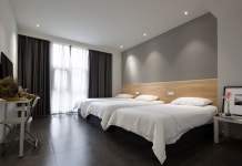 어드제이선트 유스 인 뤄양 룽먼 스테이션 스토어(比邻青年客栈(洛阳龙门站店)) 후기 및 특가 예약 - 뤄양 호텔 추천 | 트립닷컴