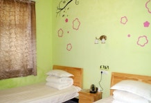 Huashan Hua Yi International Youth Hostel(华山华驿青年旅舍) 호텔 - 화인 호텔 가격, 후기 2024 | 트립닷컴