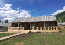 Kanas Moon Bay No.1 Mountain Villa(喀纳斯月亮湾一号山庄) 후기 및 특가 예약 - 부얼진 호텔 추천 | 트립닷컴