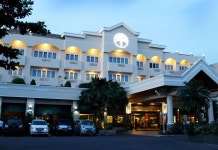 호텔 부미 세니우르 후기 및 특가 예약 - 펠라부한 호텔 추천 | 트립닷컴