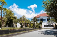 JM Hotel Kuta Lombok - Pujut 3성급 인기 호텔 2022 최신 특가 | 트립닷컴