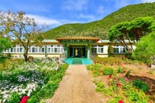 Samcheok Maze Garden Pension 후기, 예약 및 특가 확인 - 삼척시 호텔 추천 | 트립닷컴