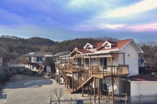Gyeongju Guide Pension 후기 및 특가 예약, 경주 2026 | 트립닷컴