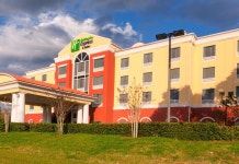 홀리데이 인 익스프레스 호텔 & 스위트 탬파-페어그라운즈-카지노 후기, 가격 2025 탬파 호텔 추천 | 트립닷컴