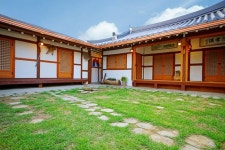 Jeonju Sky Giwa Pension 후기 및 특가 예약, 전주 2026 | 트립닷컴