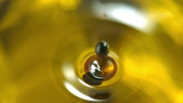 Balsamic Vinegar Dripping Into Olive 스톡 동영상 비디오(100% 로열티 프리) 1006716838 | Shutterstock