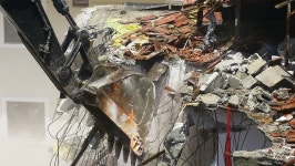 Building Demolition. Slow Mo. Using 스톡 동영상 비디오(100% 로열티 프리) 1010174180 | Shutterstock