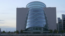 Dublin, Ireland - May, 2016: 스톡 동영상 비디오(100% 로열티 프리) 1011669125 | Shutterstock